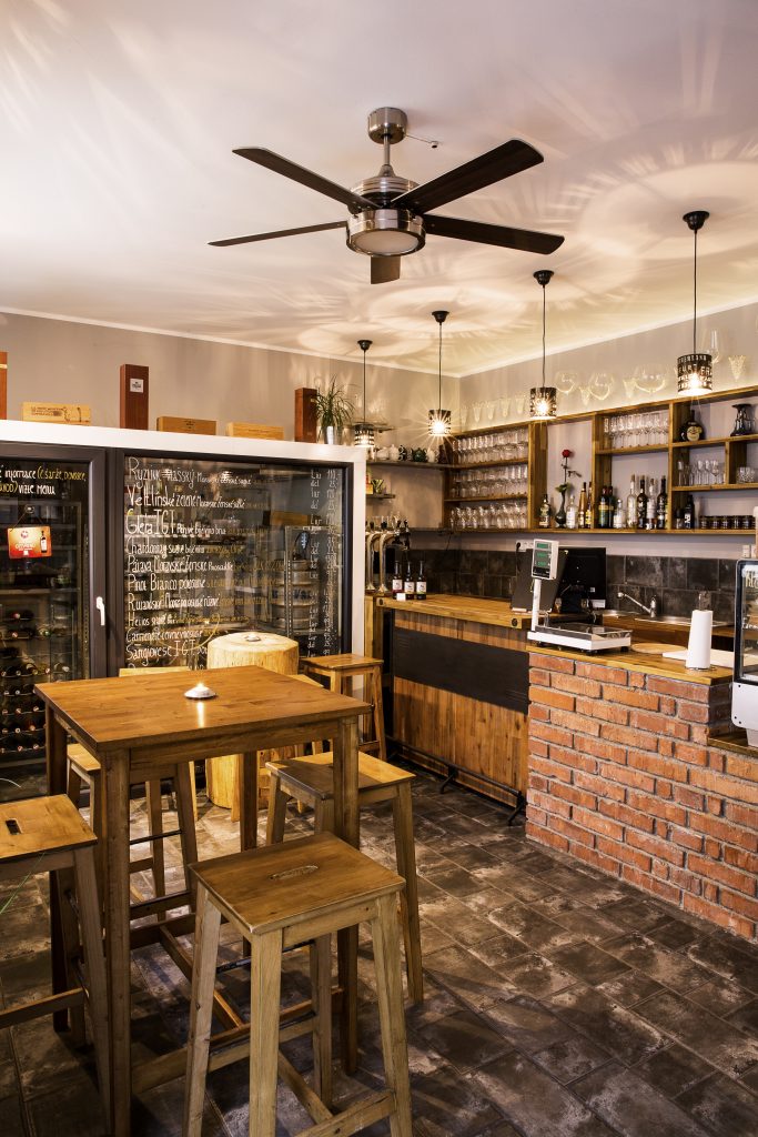 wine bar pampinus interior